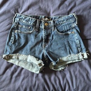 EXPRESS SHORTS